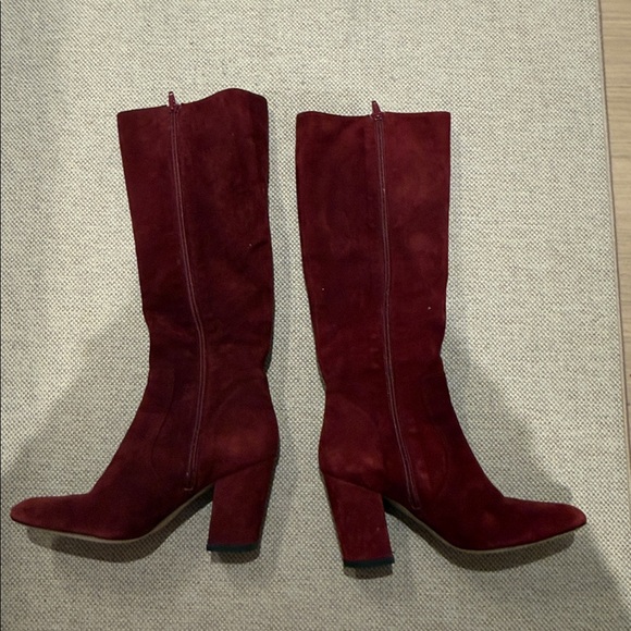 Bettye Muller Suede Cranberry Knee-High Women's Boots Size 38 1/2 - Picture 5 of 9